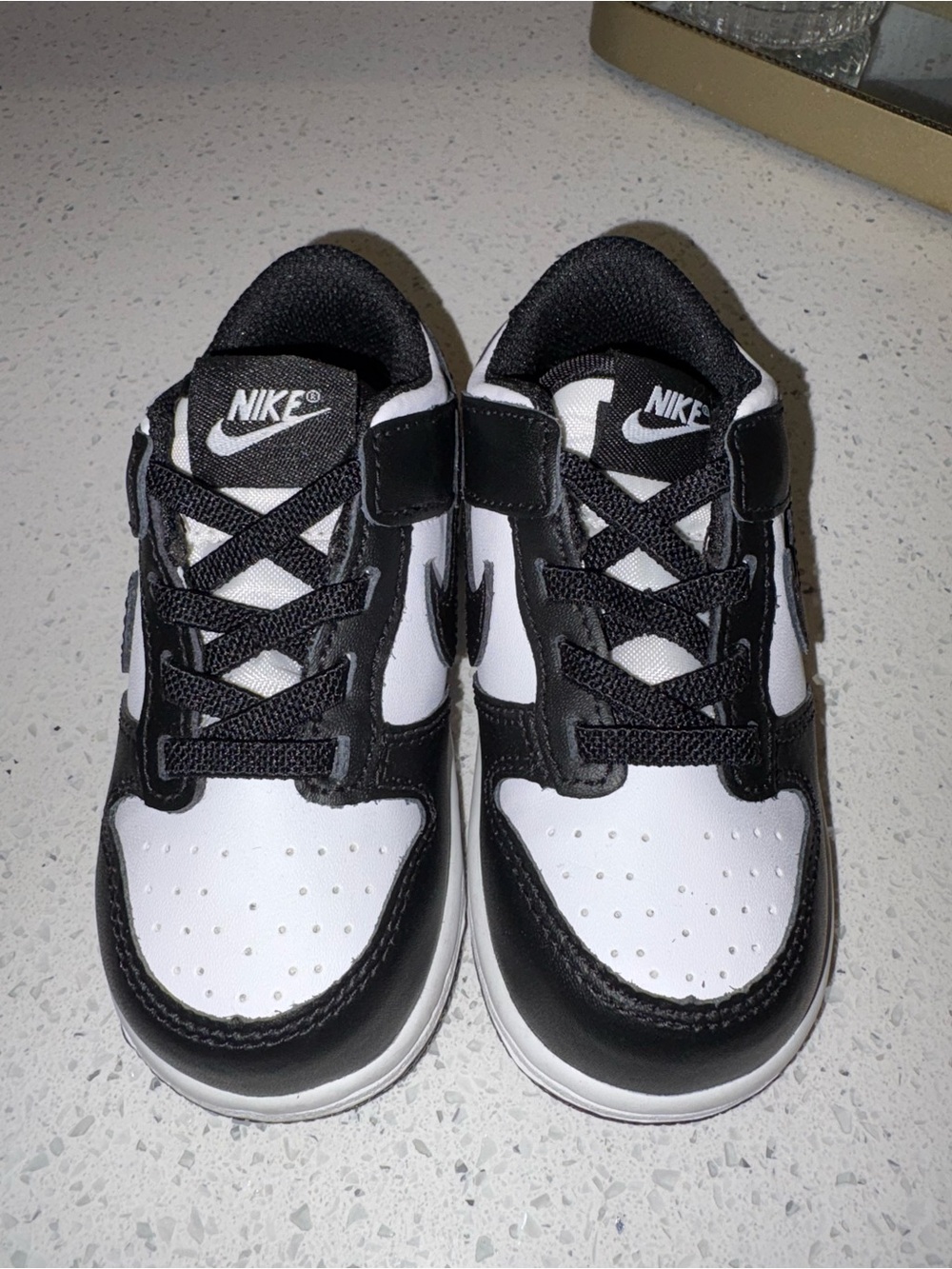 Nike Kids Black and White Low-Top Sneakers with Hook-and-Loop Strap